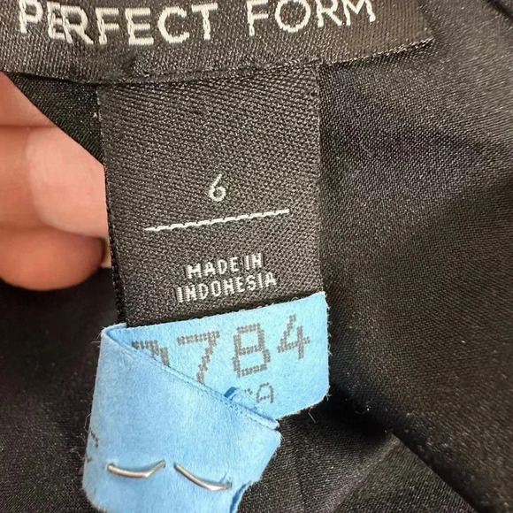 White House Black Market black zip front perfect form jacket size 6 - Picture 10 of 10